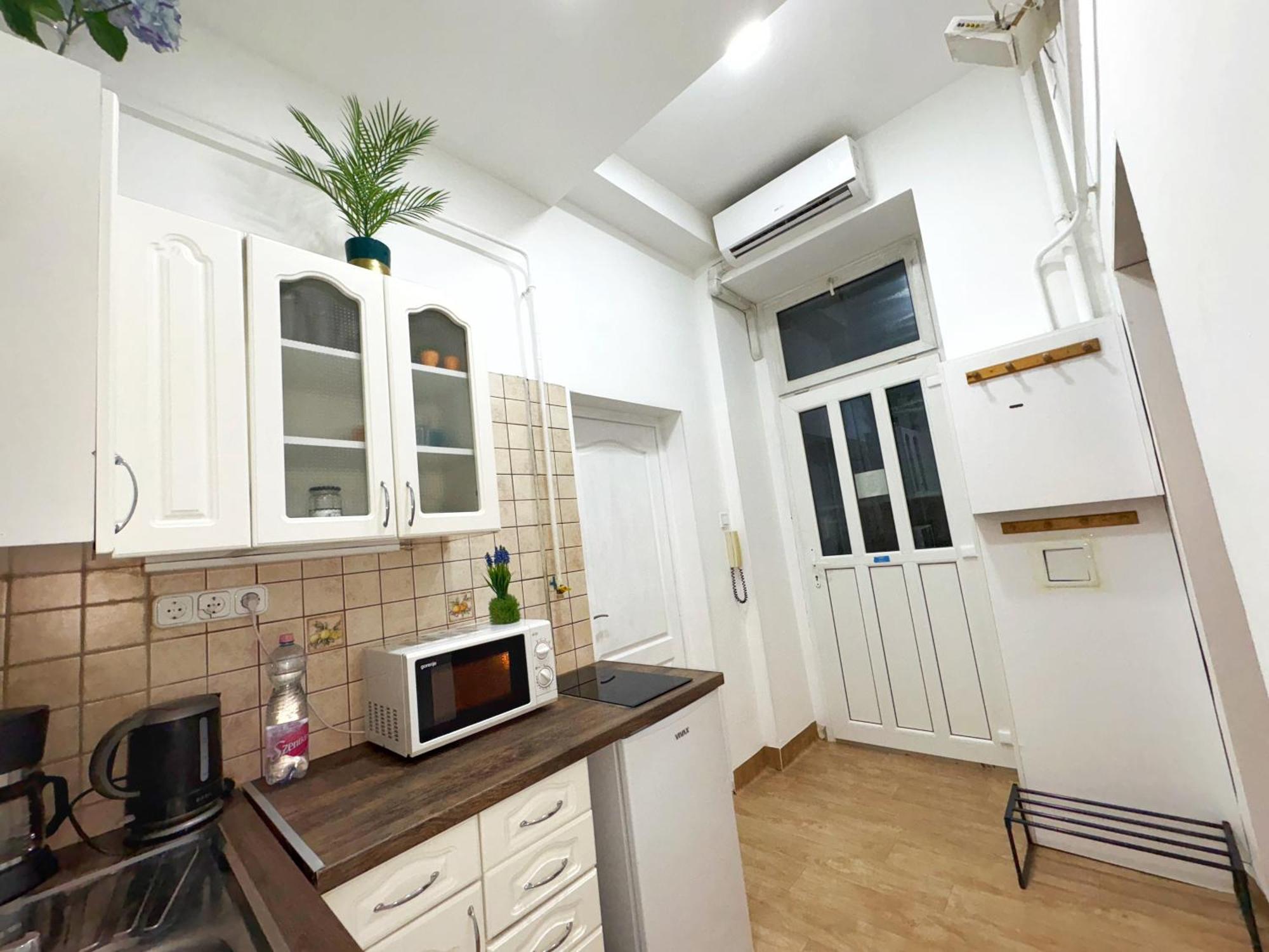 Central Private Apartment-7Pax Budapeste Exterior foto
